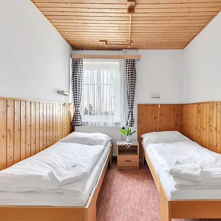 Martinova Bouda Konukevi 3*
